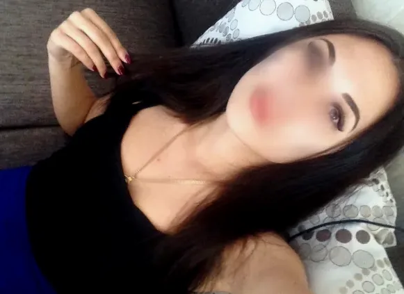 Ambra, 34 anni